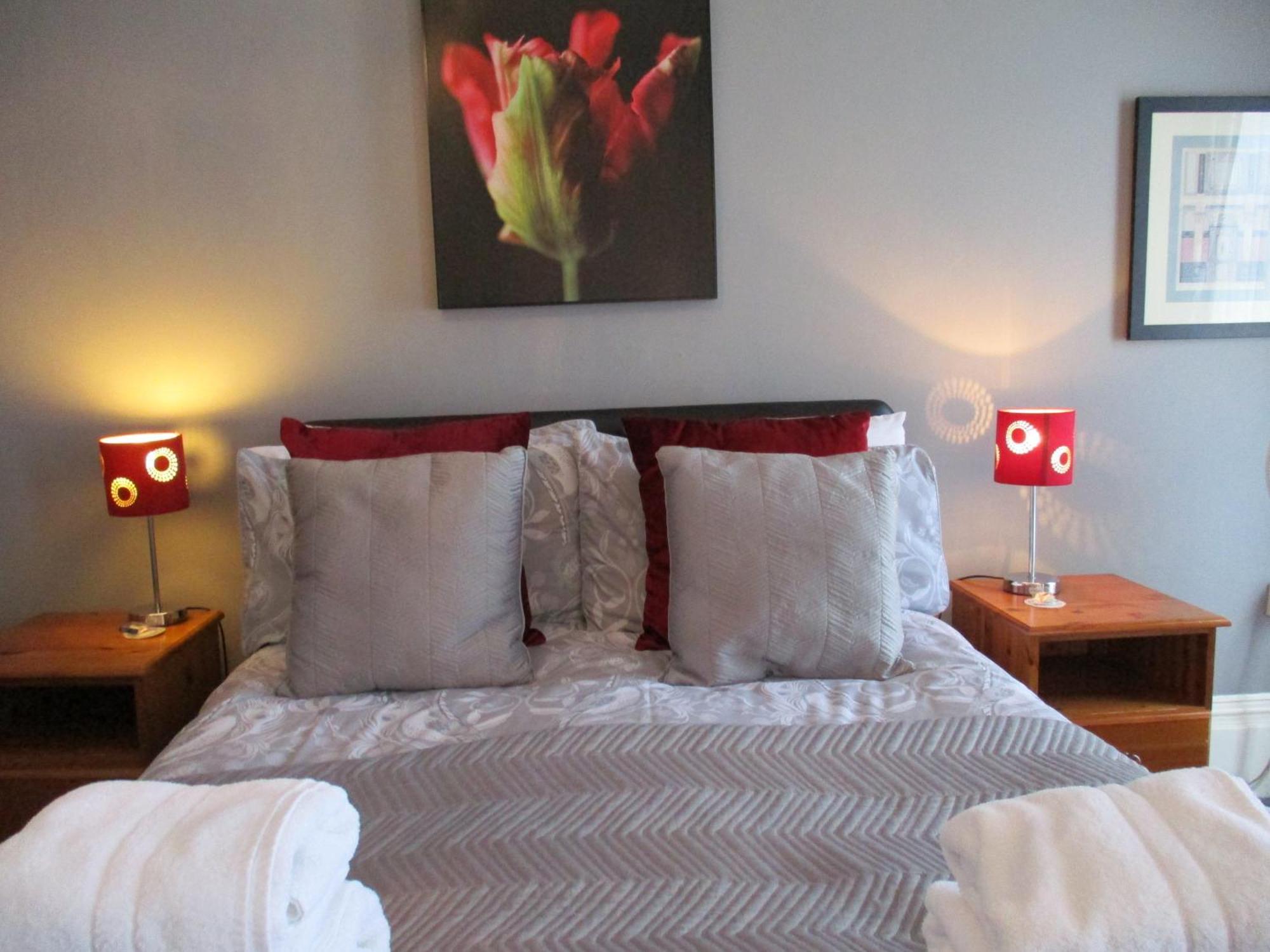 Cranborne Guest Accommodation Exclusively For Adults Torquay Exterior photo